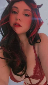 pamelajons_: The Devil's Kiss 😈 🔥 ( 8 фото)