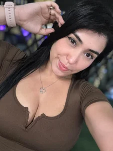 emmamilk6 nice night ✨ Pic 3