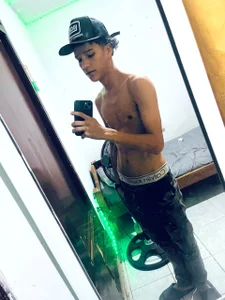 Public de JustinSecret  Imagens