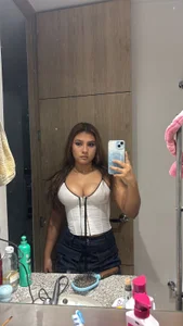 Young_Violett love love Pic 4