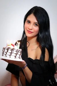 keyla__ross "It's my birthday... and I'm more ready than ever to be your forbidden wish. 😈🎂" Immagine  5