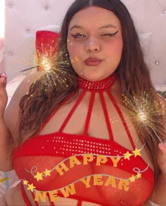 ValeryBerri Happy New Year 👄🎉🎆🥂🍾 Bilde 5