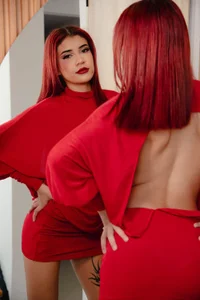 maaddy_blair sexy red lips and red dress for you💋 slika 5