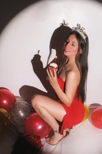 SHARONBLAKE2のI celebrate life, dreams and love. Happy birthday!✨🎂の 8枚の写真