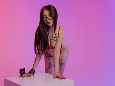 LilyElfie Public Pic