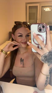 SarahSkyzPublic Bild