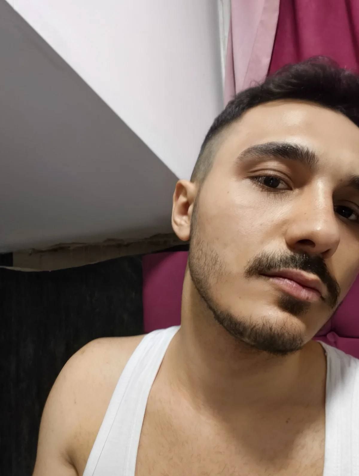 Трендове зображення  9054 Alikrcm37