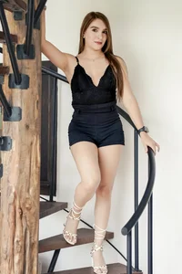 miataylorr1 Elegant dress Pic 3