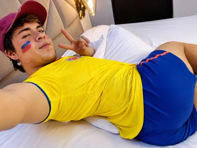 AxellCullen 💛💙❤️ 사진