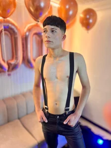 bryamer_19 KISES Foto 2