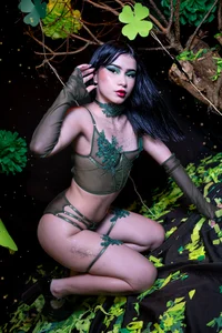 Arii_moon ✨ "Your desire... my pleasure." 💋 Pic 2