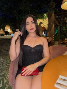 Amber_Santorini 🍒 Immagine  2