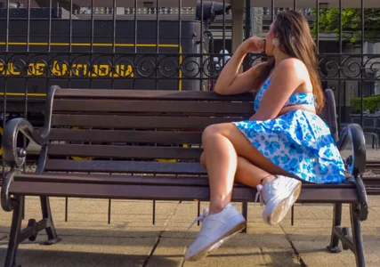 CandyQueenGold Going to our date Pic 3