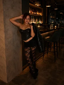 amelia_rousse26 a flirty girl around town 🌆🏙️ Billede 9