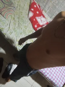 RetryingAsides XXX nøgenfoto 4