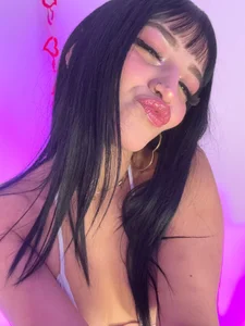 LindaWz_ Check it 💖 Pic 4