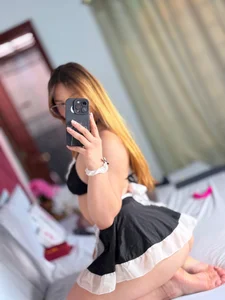 Ruth_harvey_ Your fucking waitress 사진 4