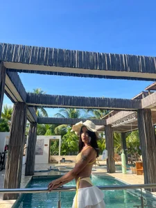 In the beach🌊 de valery_yepes  5 photos