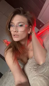 eva_flake Public Pic 4