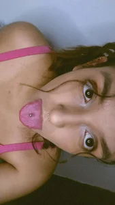 Ari_20_ Public Pic 8