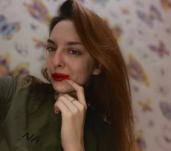 Between strearms od JoslynContrera  snímek