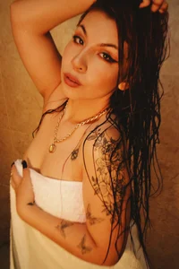 EmmaRusso SHOWER TIME Εικόνα 4