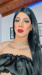 Scarlett_Steelee kullanıcısının I LOVE MY BLACK PAJAMAS AND MY RED LIPS albümü -  2 fotoğraf