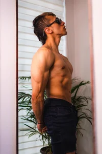 Tommy_Bred Public Foto