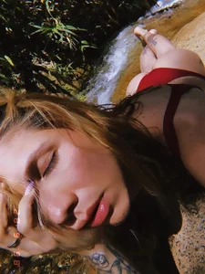 JessieGarvet19 outdoors Immagine 