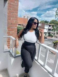 karla-bruni Off cam, just me... Foto 8