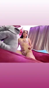 charlotte_stevenss_ Public slika 3