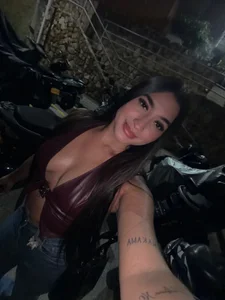 JasmineRhodes natural day Pic