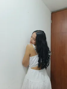 MiaForever1: Mia ( 3 фото)