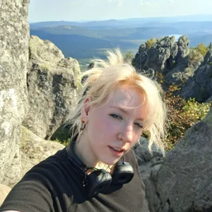 RachelCart: Public ( 4 фото)