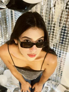 Sassy--Girl Black and white party Immagine  7