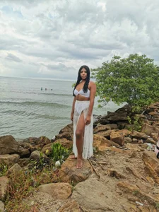 ZOEGARNER01 life Hình 5