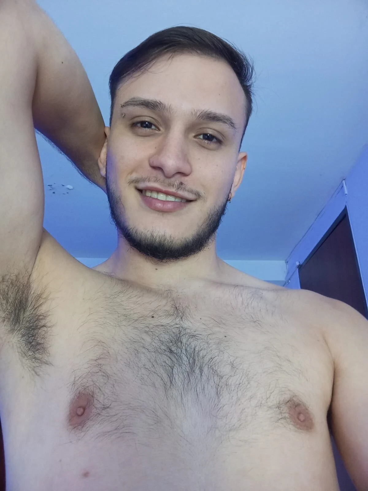 صور ChaseBennett الرائجة  4995