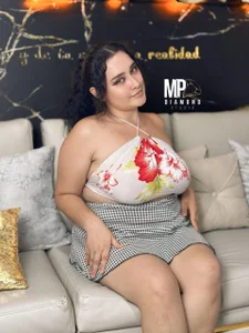 Briana_24 Public Pic 5