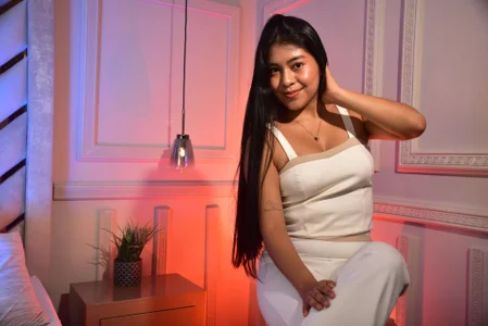 Leandra-Johnson Public صورة واحدة|Leandra-Johnson Public صورتان|Leandra-Johnson Public  صور|Leandra-Johnson Public  صورة