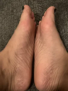 EvalisseFeet图片 2