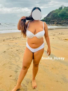 sneha_hussy White Cheeky Bikini Pic