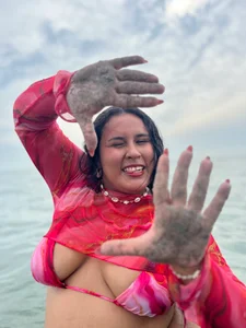 SOPHI_MORGANN Public  4টি ছবি