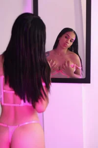 Pink lingerie and set🎀 de scarlett__evans_  7 photos