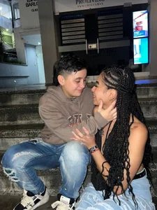 NaomyAndDanny Public Gambar 5
