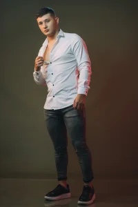 Massimo_Fiore Hi, Massimo  4টি ছবি