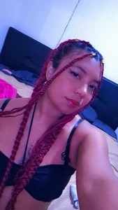 ScarletDesiire_ Public Pic 5