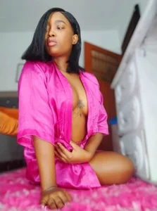 Black_girl3のPink loveの 3枚の写真