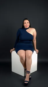 Veronica_Nasty_ Public Pic 4