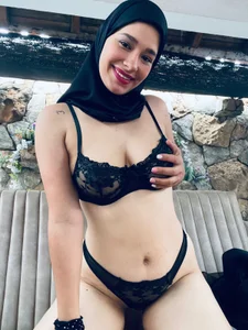 ShanaJamil The smile is mine, but the reason is you 💋 Pic 3