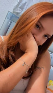 samanthaeliott22 I love the color of my hair😍 Pic 3
